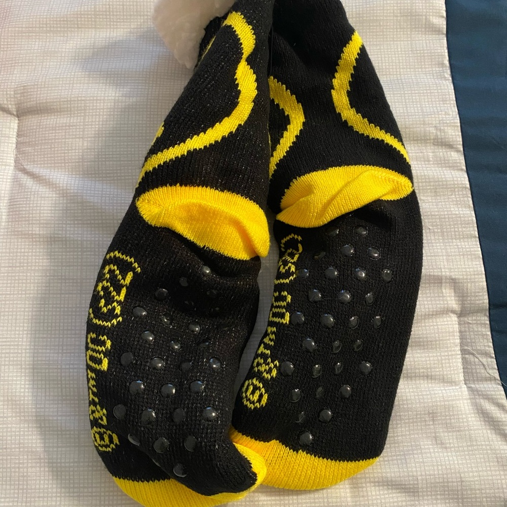 Batman & Seinfeld—3 Sherpa Slipper Sock Bundle - Picture 3 of 11